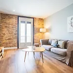 E4Mal1080 - Fabulous Flat Next To Sagrada Familia